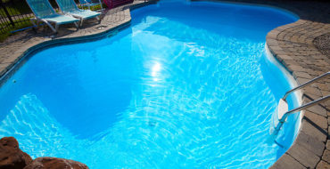 swimming pool heated by hot water heat pump